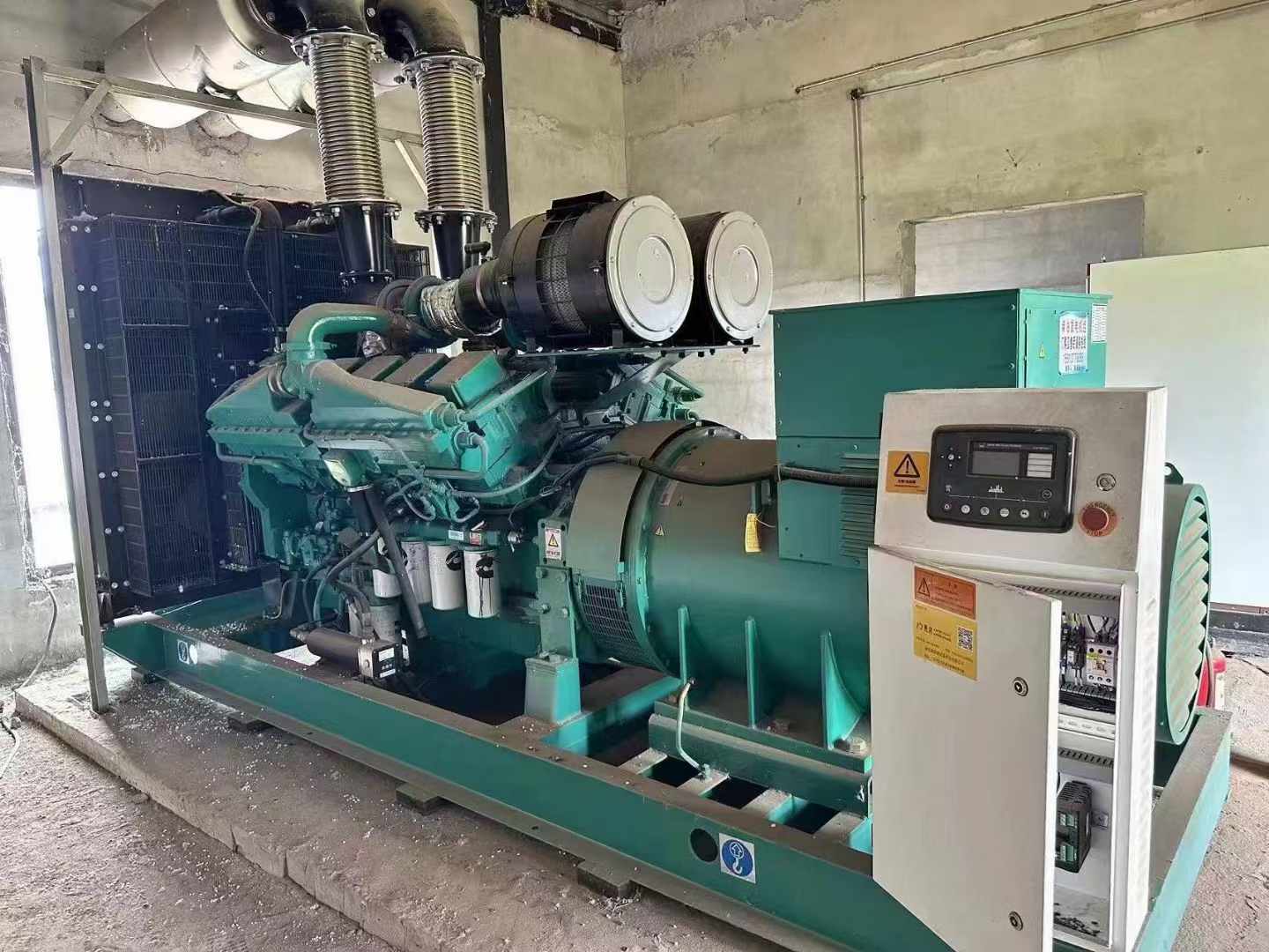 卫辉无功补偿装置的性能评估需要考虑哪些因素？