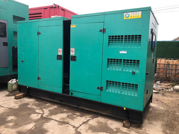 卫辉怎样合理控制磷酸铁锂蓄电池的充放电倍率以延长其使用寿命？